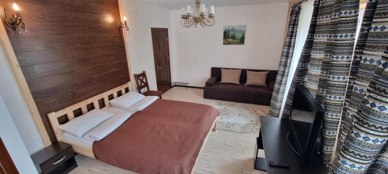 Коло Гір Hotel Kolochava Eksteriør billede