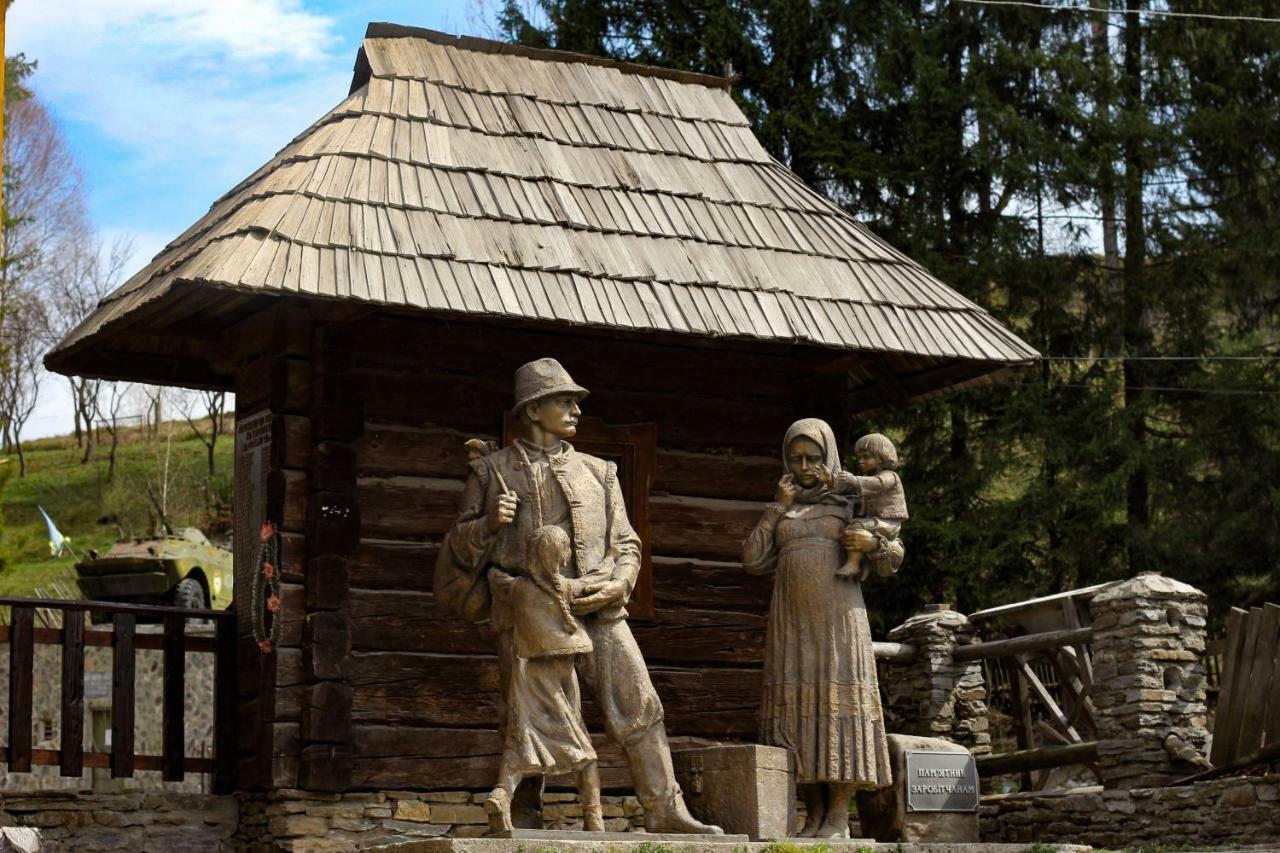 Коло Гір Hotel Kolochava Eksteriør billede