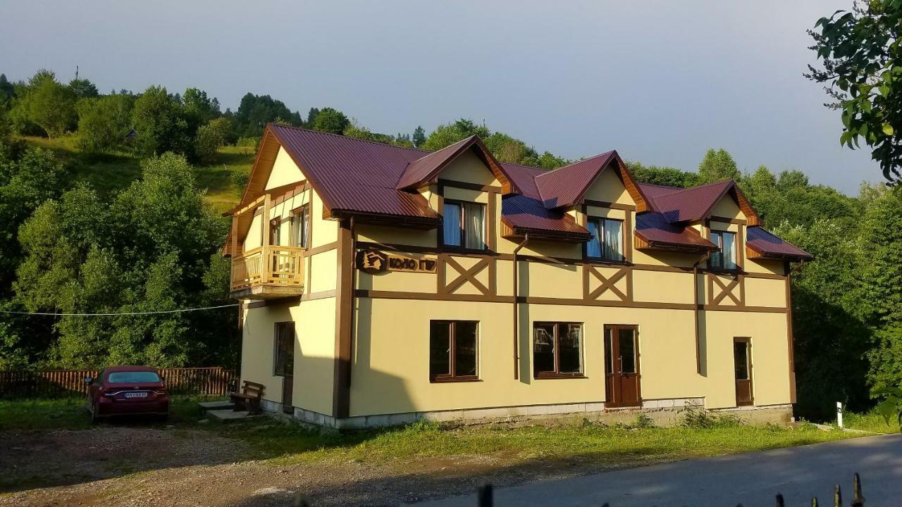 Коло Гір Hotel Kolochava Eksteriør billede
